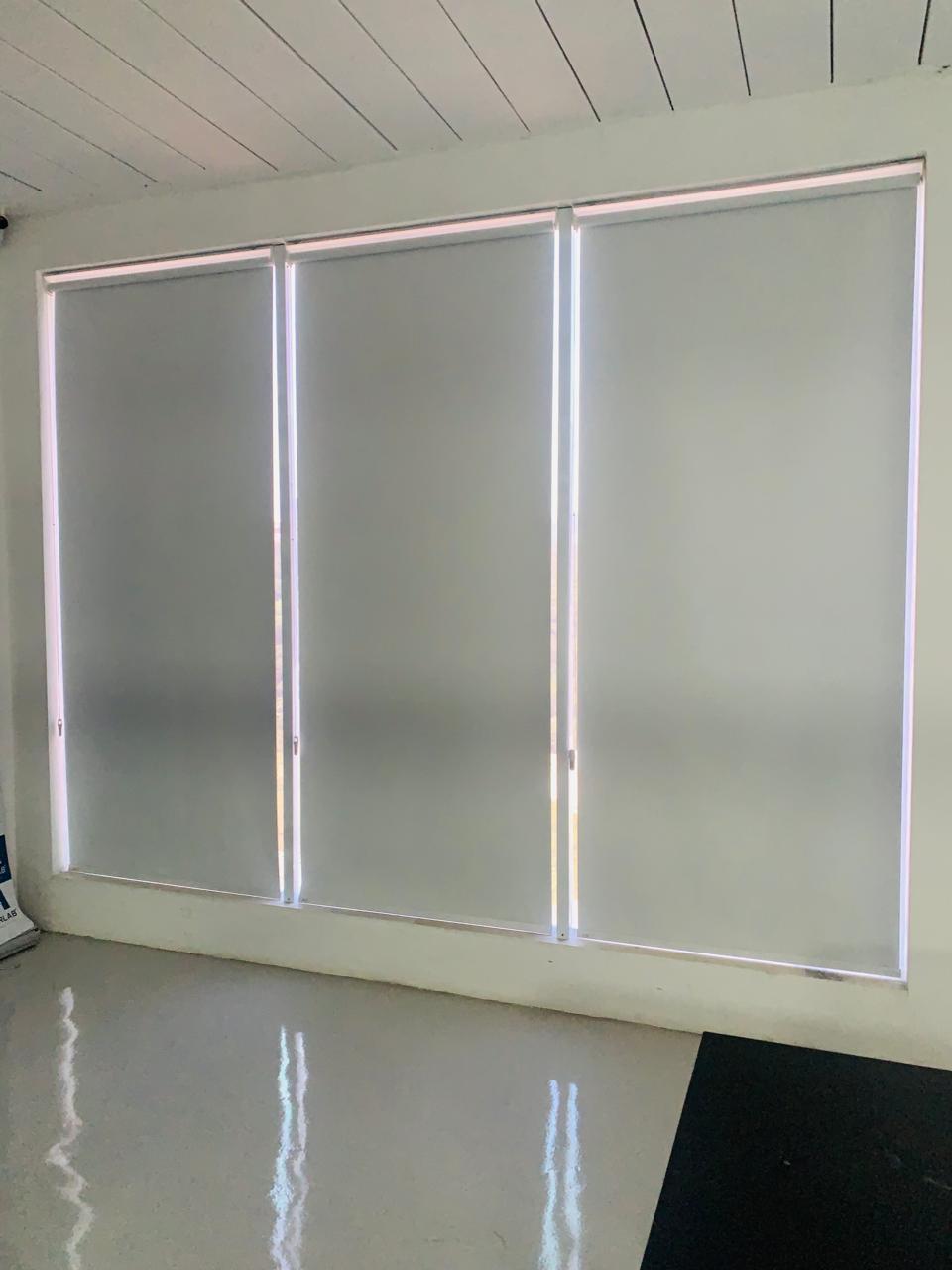 Persiana Rolô Blackout 060126 (18)